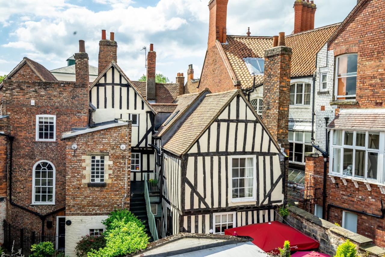 Chez Mannion Apartment York Bagian luar foto